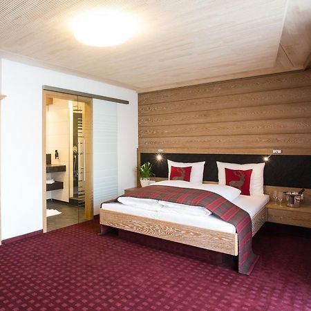 Hotel Kreuz Gaestehaus Und Lauchertbar Mit Terrasse Gammertingen Eksteriør bilde