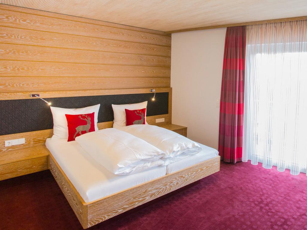 Hotel Kreuz Gaestehaus Und Lauchertbar Mit Terrasse Gammertingen Eksteriør bilde