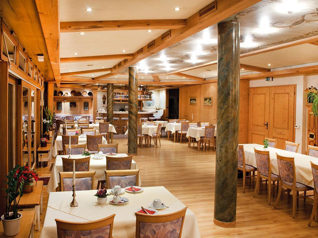 Hotel Kreuz Gaestehaus Und Lauchertbar Mit Terrasse Gammertingen Eksteriør bilde